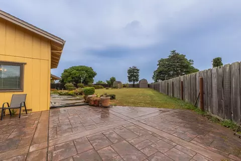 Exterior - 11763 Augusta Dr, Salinas, CA 93906 photo 3 of 8