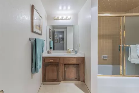 Bath - 11763 Augusta Dr, Salinas, CA 93906 photo 3 of 4