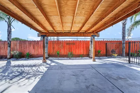 Exterior - 2250 Solitude Ln, Turlock, CA 95380 photo 3 of 8