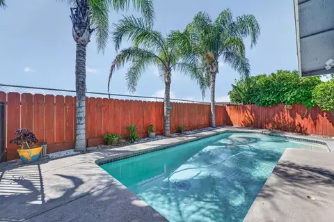 Exterior - 2250 Solitude Ln, Turlock, CA 95380 photo 2 of 8