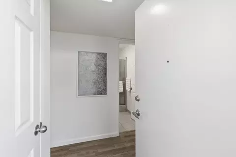 Entry Way - 1314 Terra Nova Blvd, Pacifica, CA 94044 photo 1 of 1