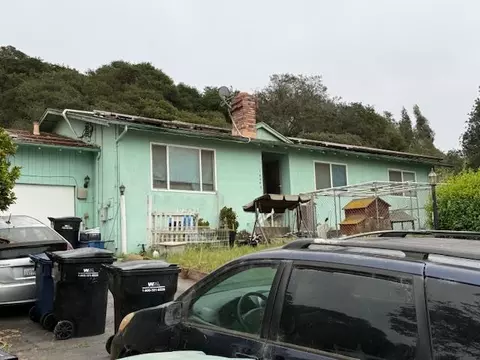 16490 Charles Schell Ln, Royal Oaks, CA 95076