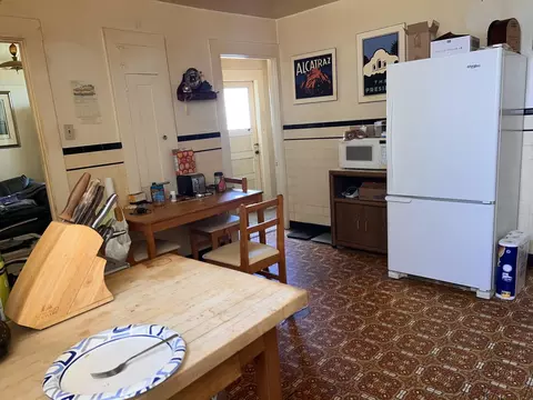 Kitchen - 32 Laura St, San Francisco, CA 94112 photo 2 of 4