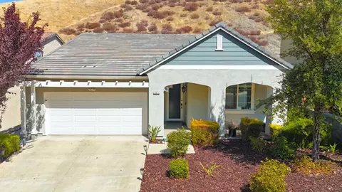 9077 Golf Canyon Dr, Patterson, CA 95363