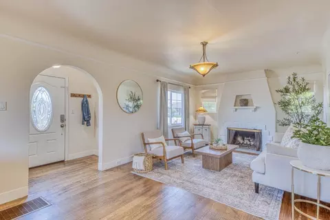 431 West St, Salinas, CA 93901