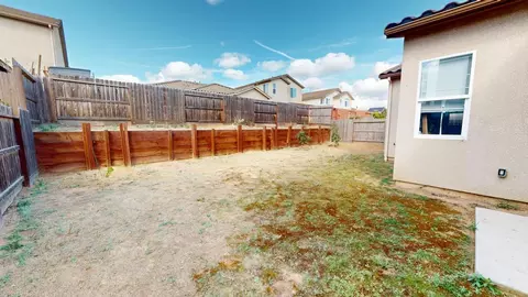 Exterior - 1151 La Colina St, Soledad, CA 93960 photo 6 of 8