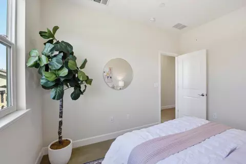 Bedroom - 180 Currlin Cir, Milpitas, CA 95035 photo 2 of 4