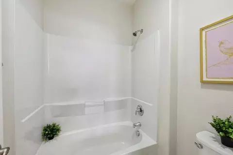 Bath - 180 Currlin Cir, Milpitas, CA 95035 photo 5 of 6