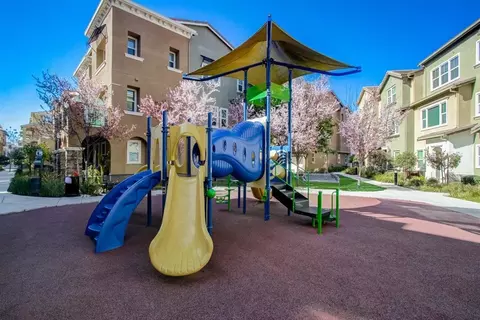 Exterior - 180 Currlin Cir, Milpitas, CA 95035 photo 5 of 6