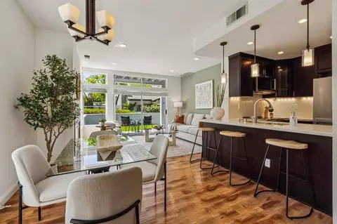 1725 Parkview Green Cir, San Jose, CA 95131