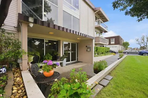 707 Fathom Dr 108, San Mateo, CA 94404