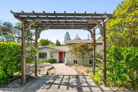 141 Lunar Dr, Scotts Valley, CA 95066