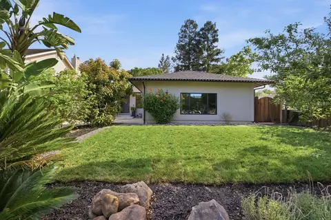 845 Pollard Rd, Los Gatos, CA 95032