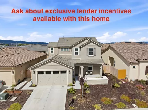 1196 Wildrose Dr, Hollister, CA 95023