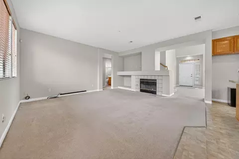 Living - Riesling Way, Salinas, CA 93906 photo 7 of 8
