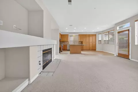 Living - Riesling Way, Salinas, CA 93906 photo 5 of 8