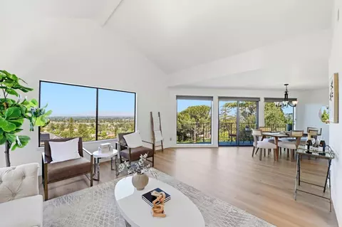 22670 San Juan Rd, Cupertino, CA 95014