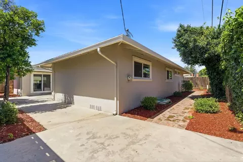 Exterior - 31 La Mirada Ct, Salinas, CA 93901 photo 9 of 10