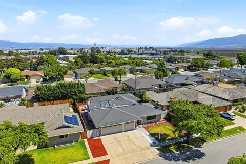 View/Area - 31 La Mirada Ct, Salinas, CA 93901 photo 5 of 5