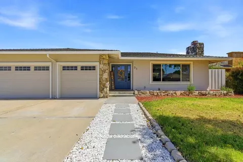 Exterior - 31 La Mirada Ct, Salinas, CA 93901 photo 4 of 10