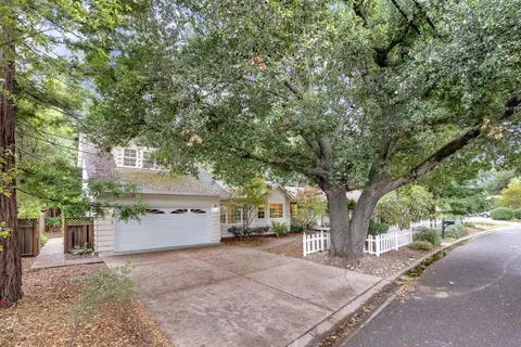 14900 Quito Rd, Los Gatos, CA 95032