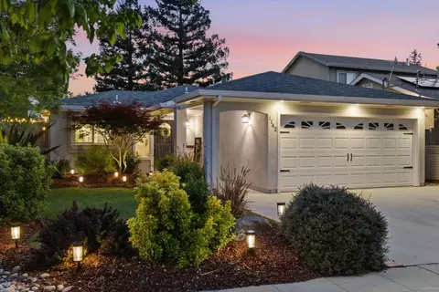 1142 Virginia Ave, Redwood City, CA 94061