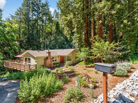 9630 Zayante Dr, Felton, CA 95018