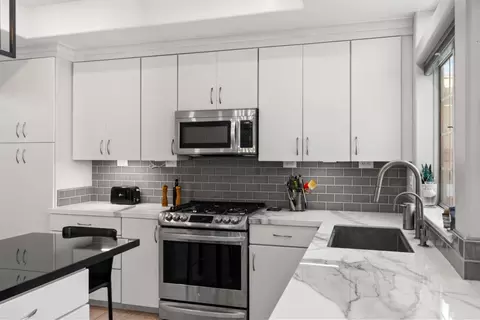 Kitchen - 14390 Mountain Quail Rd, Salinas, CA 93908 photo 5 of 6