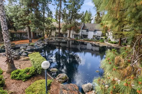 2261 Summerton Dr, San Jose, CA 95122