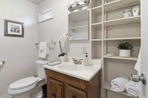 Bath - 159 Laurel Dr, Felton, CA 95018 photo 1 of 2