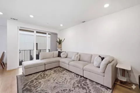 493 Cambridge St, San Francisco, CA 94134