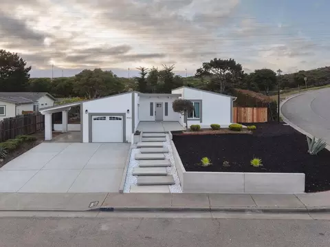 1460 Mescal St, Seaside, CA 93955