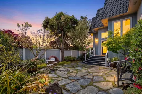 Exterior - 523 Middlefield Dr, Aptos, CA 95003 photo 4 of 15