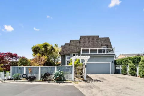 Exterior - 523 Middlefield Dr, Aptos, CA 95003 photo 5 of 15
