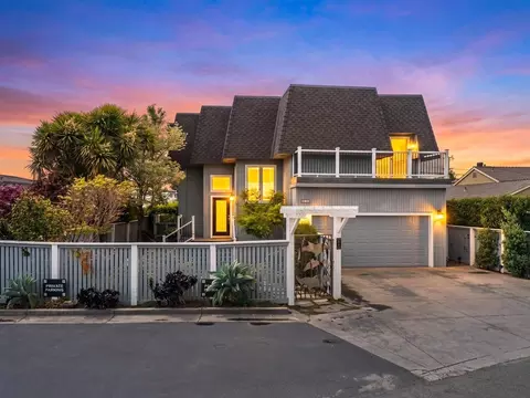 523 Middlefield Dr, Aptos, CA 95003
