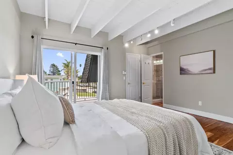 Bedroom - 523 Middlefield Dr, Aptos, CA 95003 photo 2 of 6