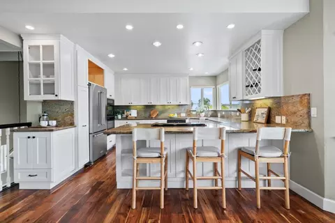 Kitchen - 523 Middlefield Dr, Aptos, CA 95003 photo 3 of 5