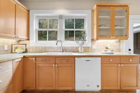 Kitchen - 2900 S Main St, Soquel, CA 95073 photo 4 of 6