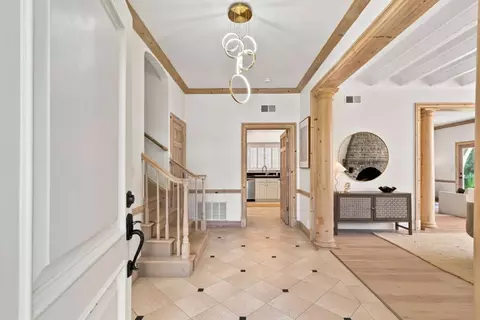 Entry Way - 85 Clarendon Rd, Pacifica, CA 94044 photo 1 of 2