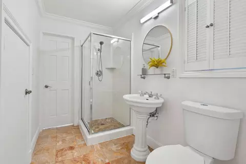 Bath - 85 Clarendon Rd, Pacifica, CA 94044 photo 2 of 5