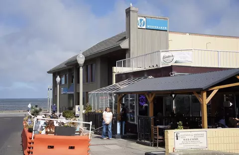 Exterior - 85 Clarendon Rd, Pacifica, CA 94044 photo 11 of 15