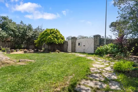 Exterior - 85 Clarendon Rd, Pacifica, CA 94044 photo 9 of 15
