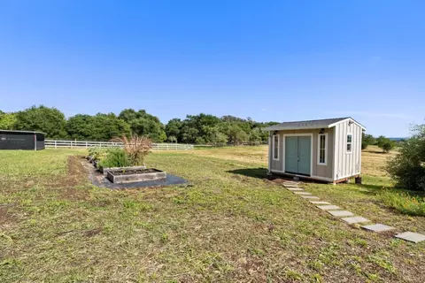 Exterior - 295 Wheelock Rd, Watsonville, CA 95076 photo 5 of 6
