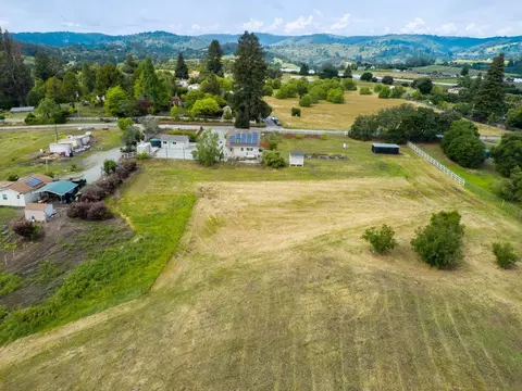View/Area - 295 Wheelock Rd, Watsonville, CA 95076 photo 3 of 7