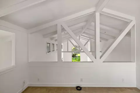 Entry Way - 25399 Markham Ln, Salinas, CA 93908 photo 3 of 3