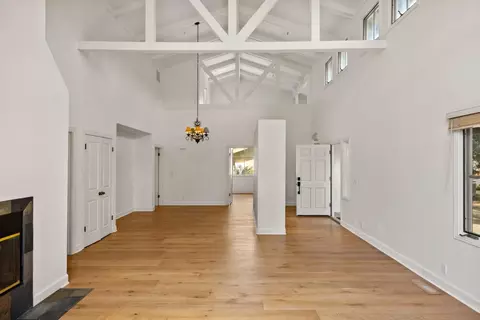 Living - 25399 Markham Ln, Salinas, CA 93908 photo 1 of 9