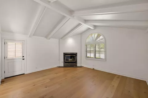 Living - 25399 Markham Ln, Salinas, CA 93908 photo 9 of 9