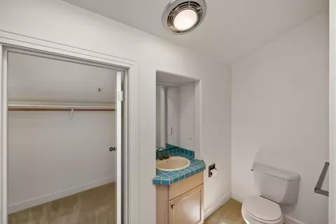 Bath - 25399 Markham Ln, Salinas, CA 93908 photo 5 of 6