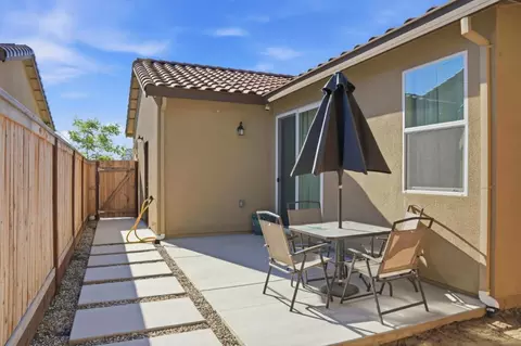 Exterior - 1957 Apiary Way, Hughson, CA 95326 photo 8 of 11