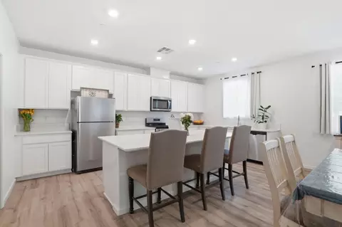 Kitchen - 1957 Apiary Way, Hughson, CA 95326 photo 1 of 4